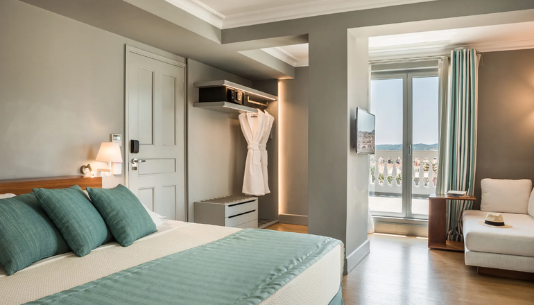 4* Aenos Hotel