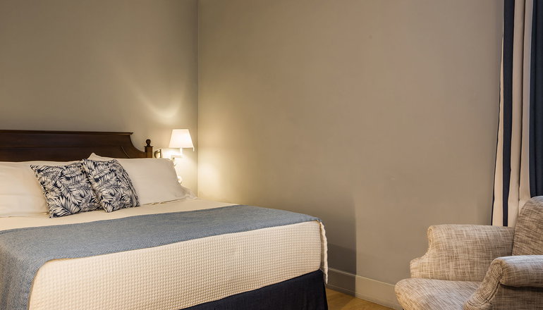 4* Aenos Hotel