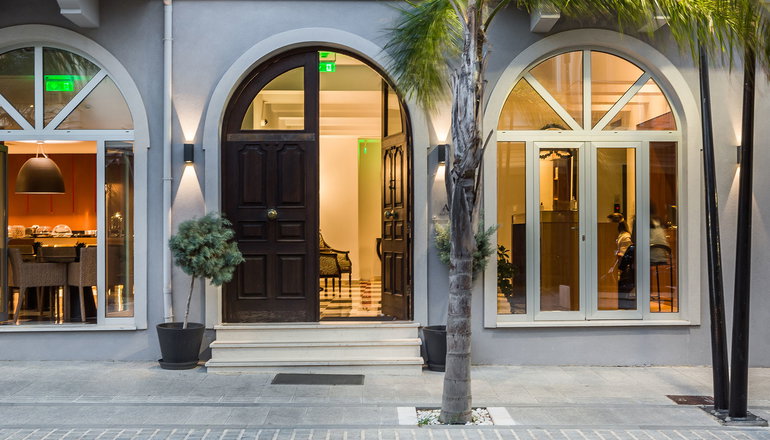 4* Aenos Hotel