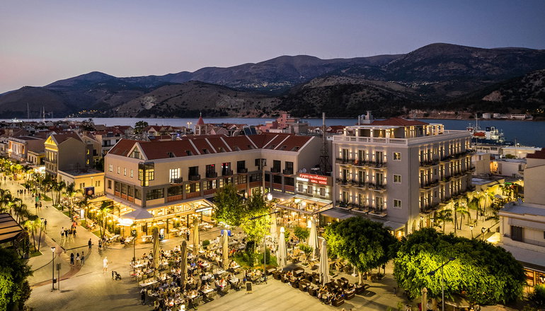 4* Aenos Hotel