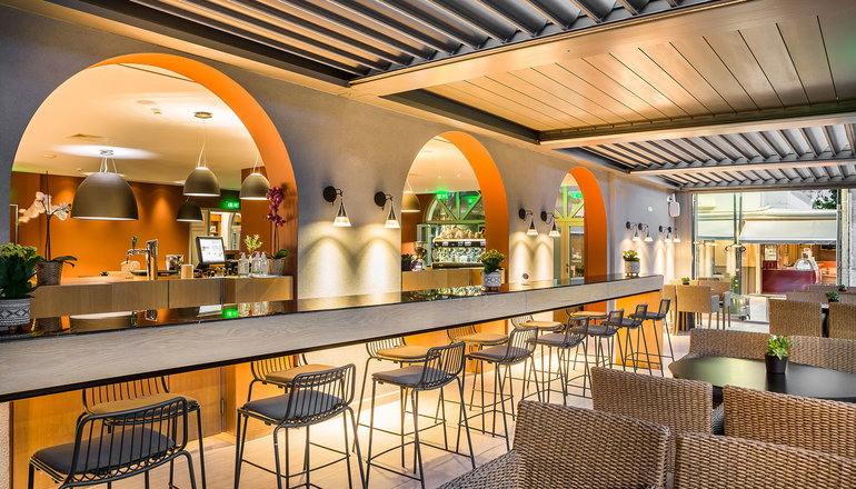 4* Aenos Hotel