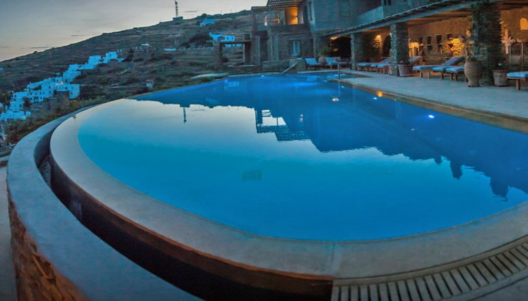 4* Aeolis Tinos Suites