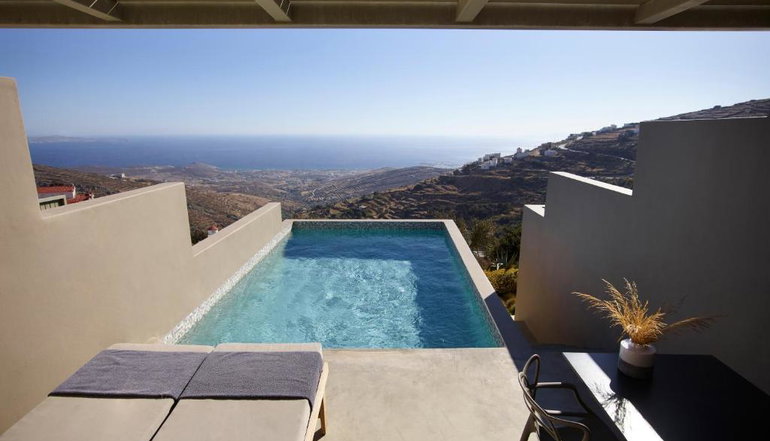 4* Aeolis Tinos Suites