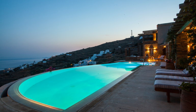 4* Aeolis Tinos Suites