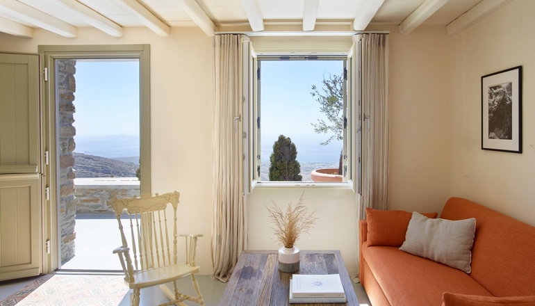 4* Aeolis Tinos Suites