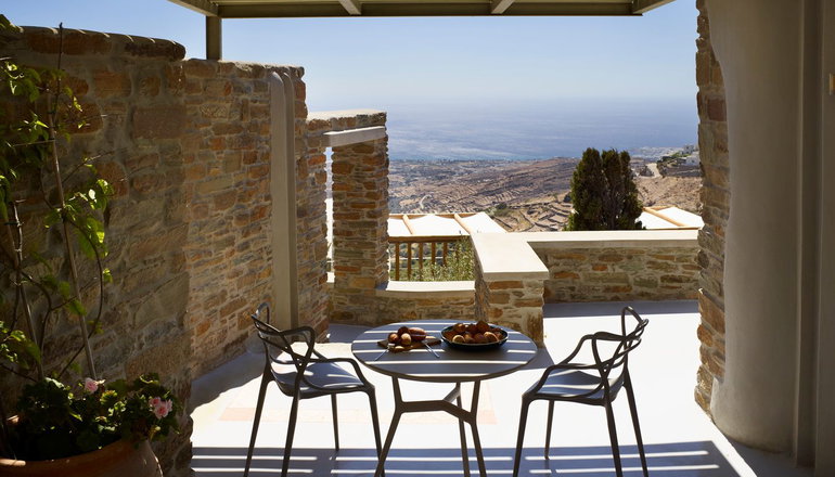4* Aeolis Tinos Suites