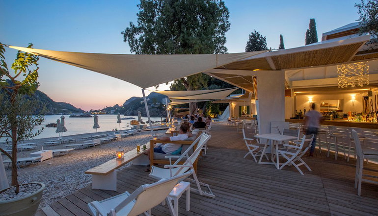 4* Akrotiri Beach Hotel