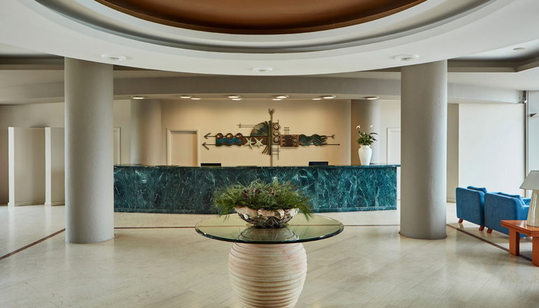 4* AKS Hinitsa Bay