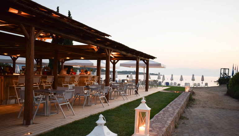 4* AKS Hinitsa Bay
