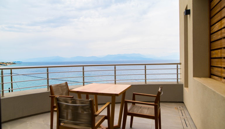 4* Alissachni Seaside Hotel - Μαύρα Λιθάρια, Κόρινθος