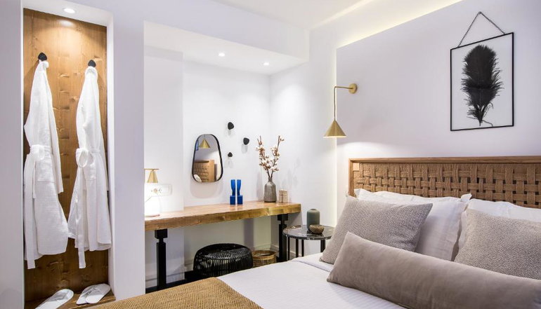 4* Amelot Art Suites