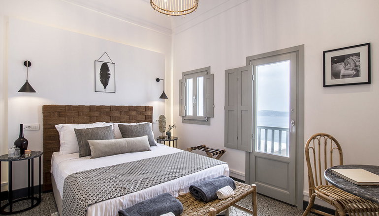 4* Amelot Art Suites
