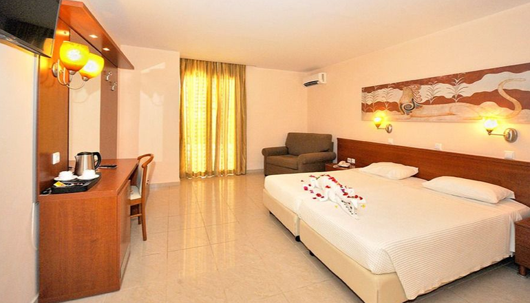 4* Apollon Hotel