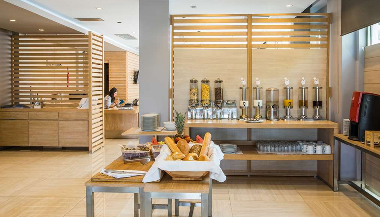 4* Aqua Oliva Resort - Σύβοτα