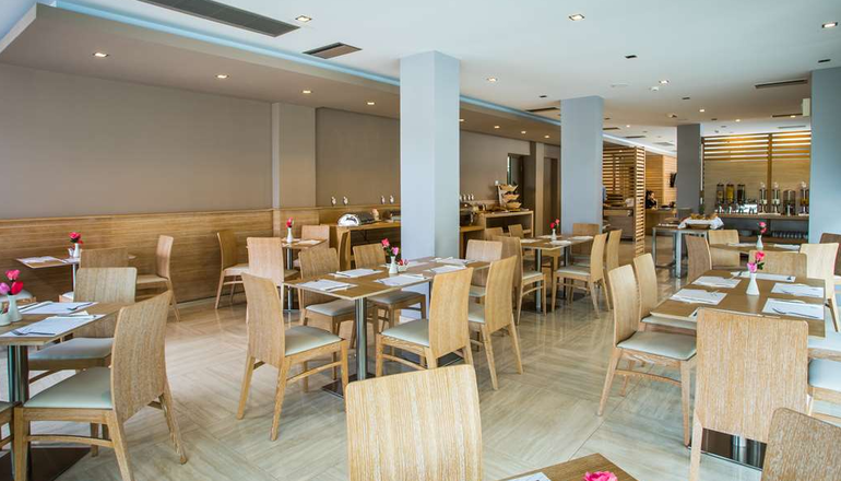 4* Aqua Oliva Resort - Σύβοτα