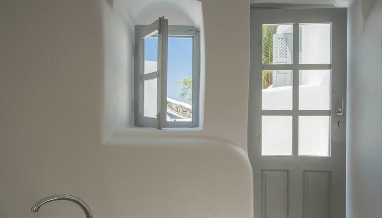 4* Aqua Serenity Luxury Suites - Οία, Σαντορίνη