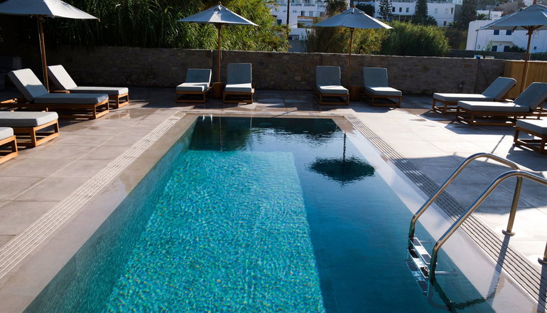 4* Argo Hotel