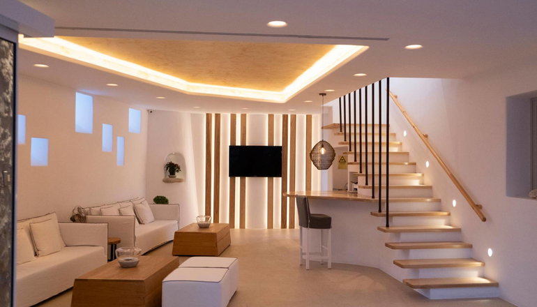 4* Argo Hotel