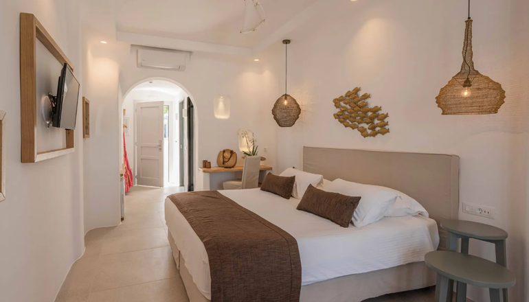 4* Argo Hotel