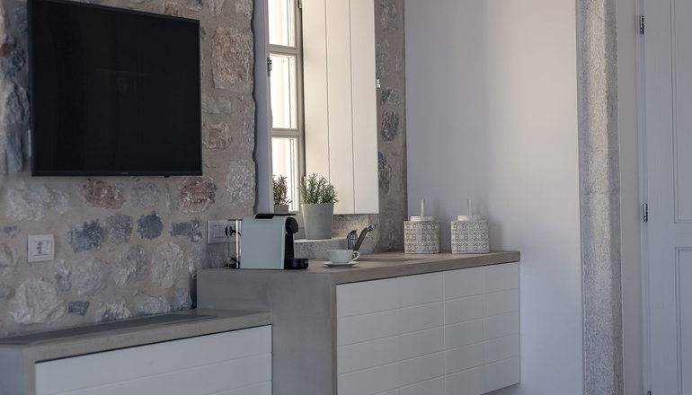 4* Aria Estate Suites & Spa - Μάνη