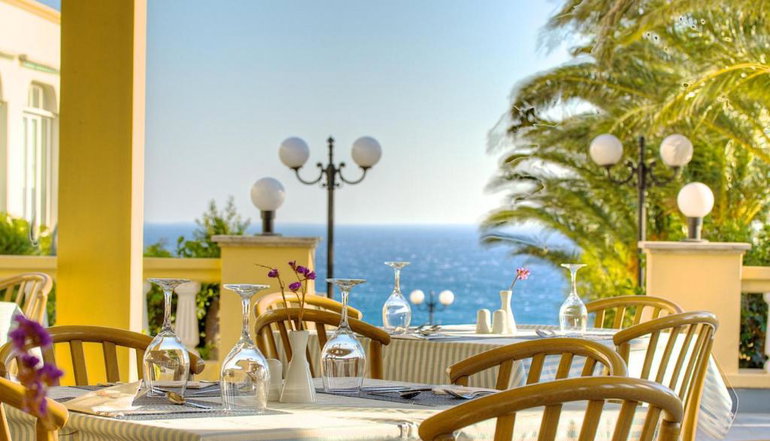 4* Arion Palace Hotel