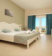 4* Arion Palace Hotel