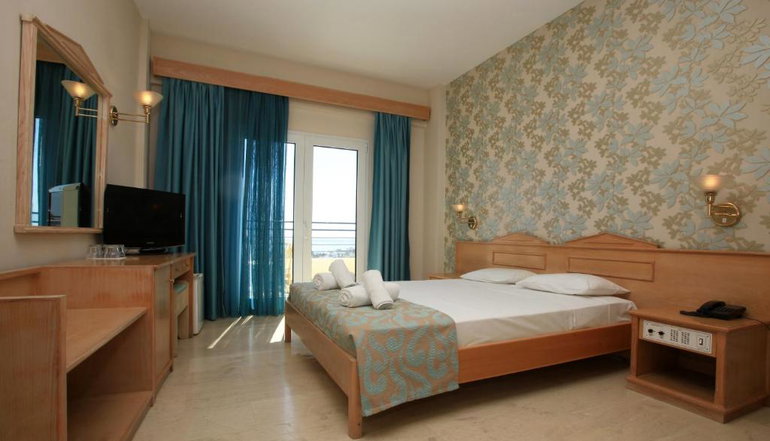 4* Arion Palace Hotel