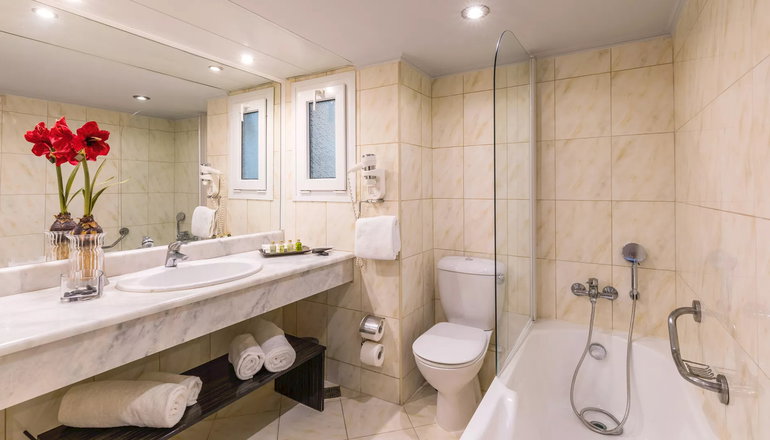 4* Ariti Grand Hotel