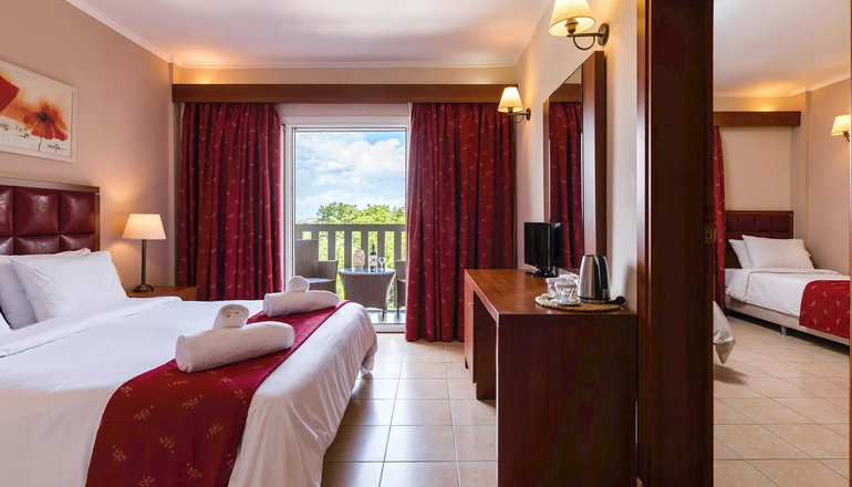 4* Ariti Grand Hotel