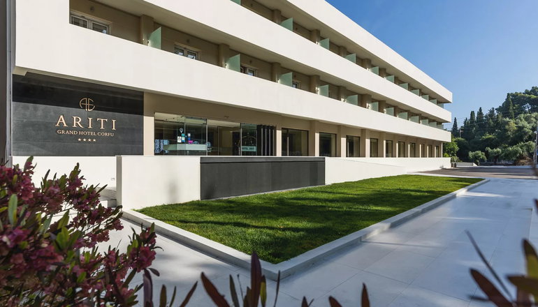 4* Ariti Grand Hotel