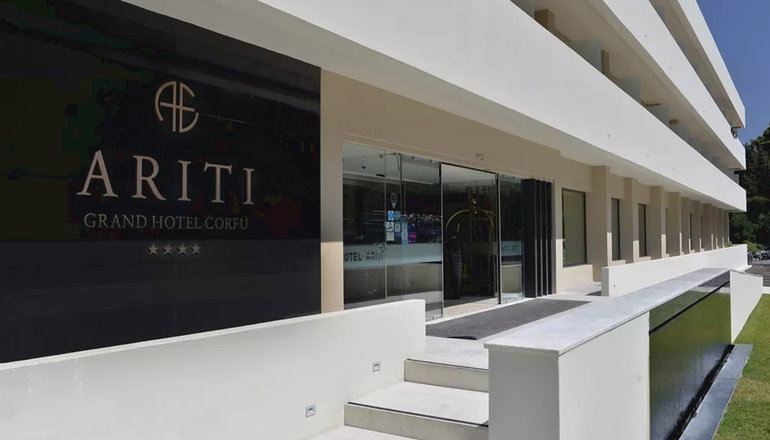4* Ariti Grand Hotel