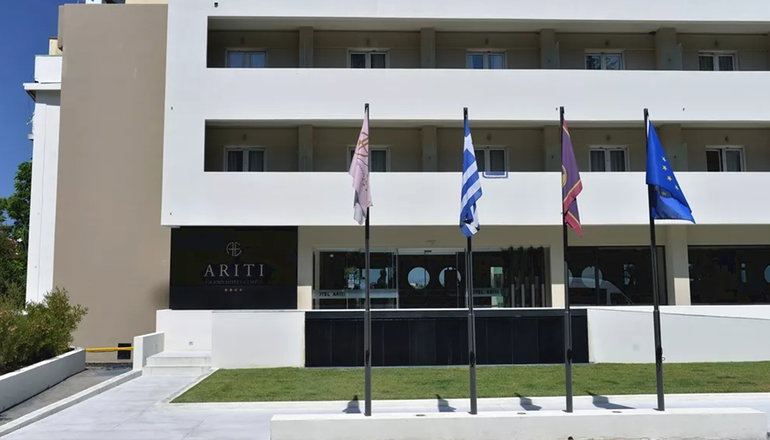 4* Ariti Grand Hotel
