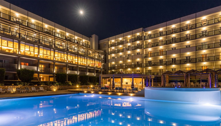 4* Ariti Grand Hotel