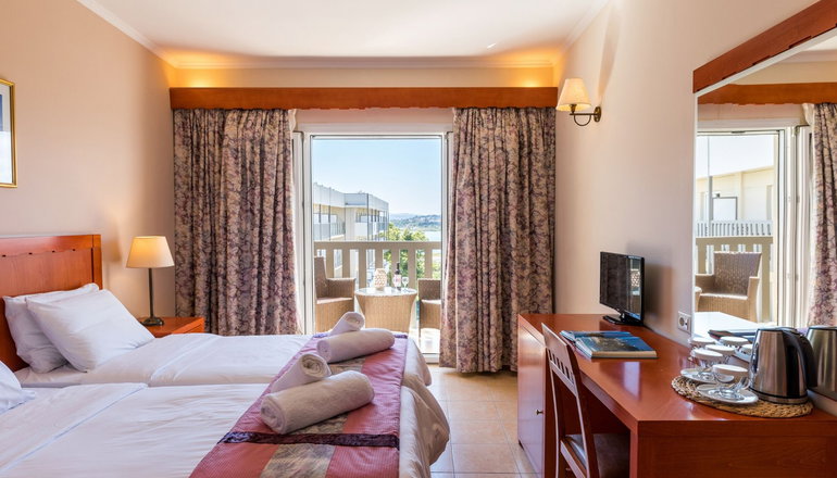 4* Ariti Grand Hotel