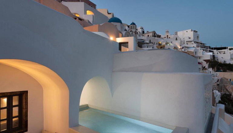 4* Armenaki