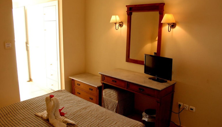 4* Asteras Resort