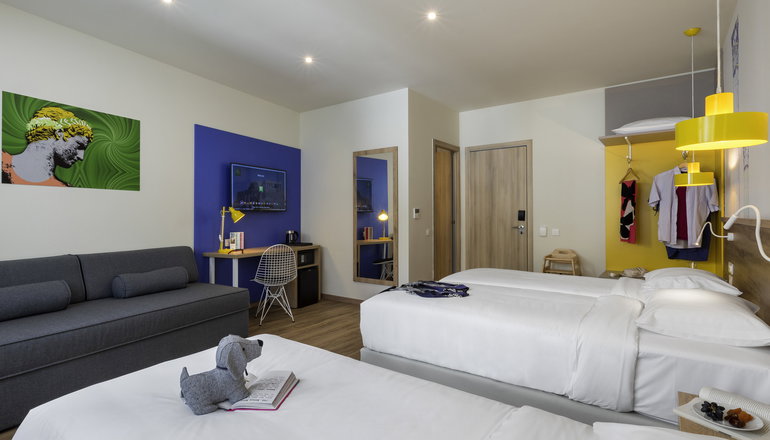 4* Ibis Styles Athens Routes