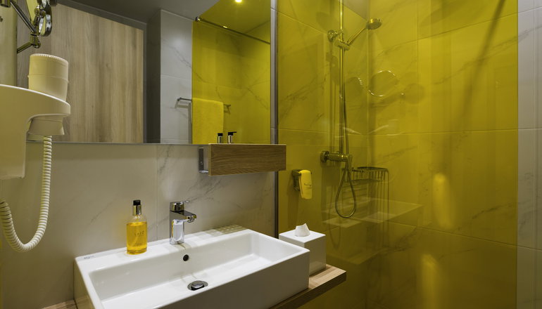 4* Ibis Styles Athens Routes