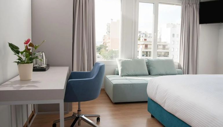 4* Athenaum Smart Hotel