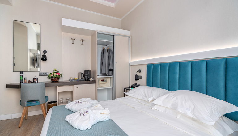 4* Athens Cypria Hotel