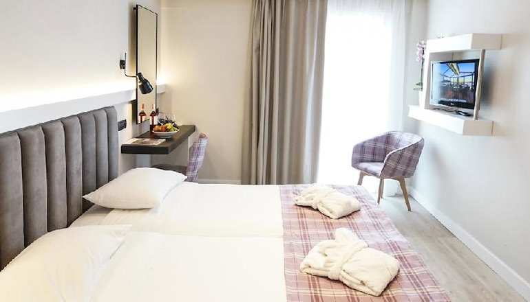 4* Athens Cypria Hotel