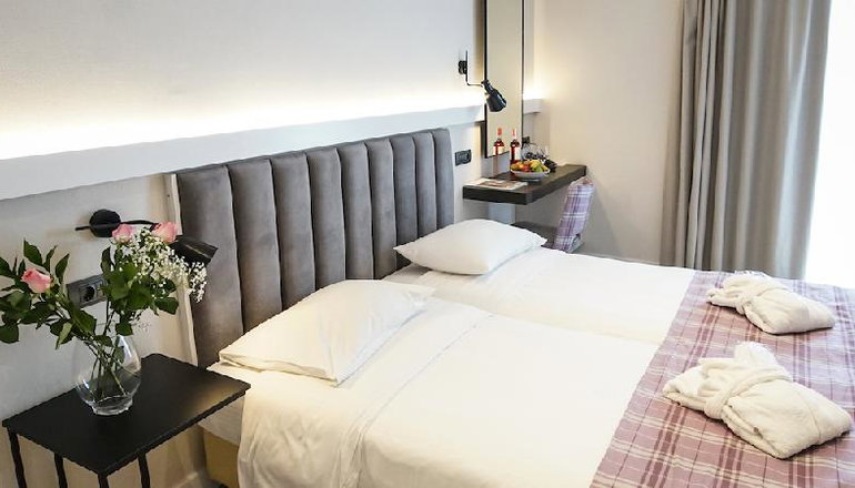 4* Athens Cypria Hotel