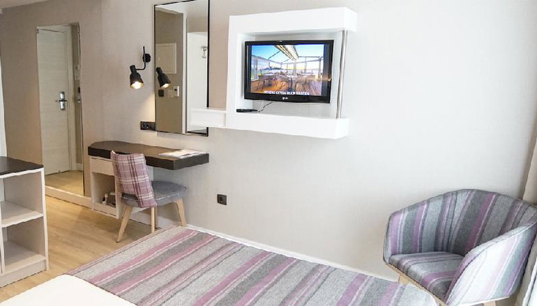 4* Athens Cypria Hotel