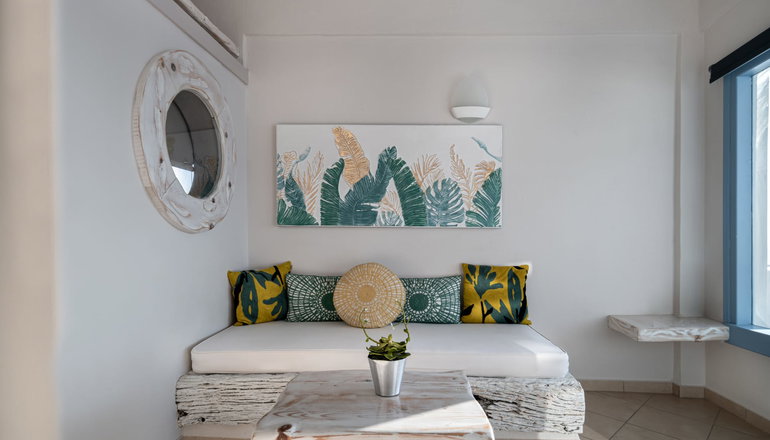 4* Athermi Suites Santorini
