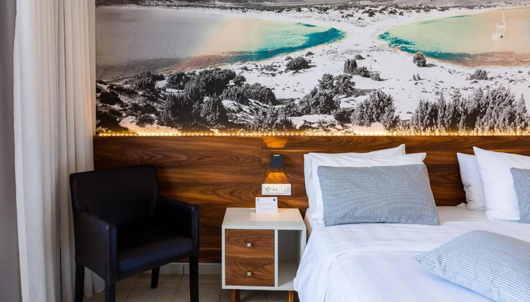 4* Atrium Ambiance Hotel
