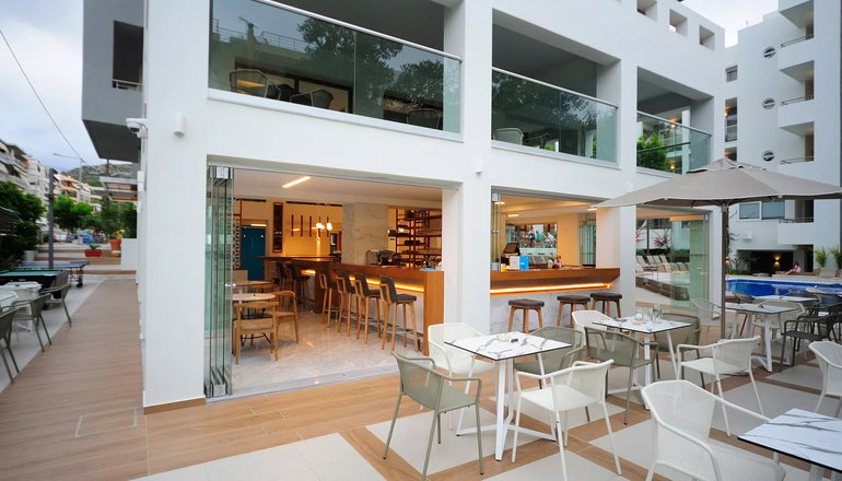 4* Atrium Ambiance Hotel