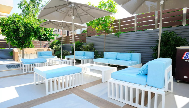 4* Atrium Ambiance Hotel