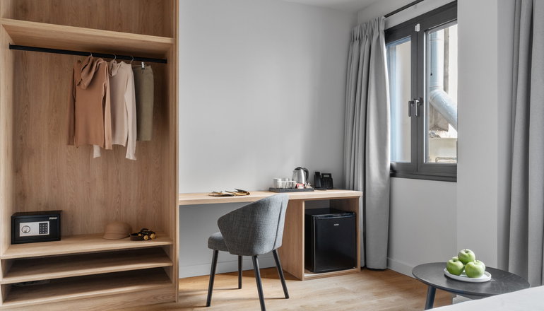 4* Azur Volos - Βόλος
