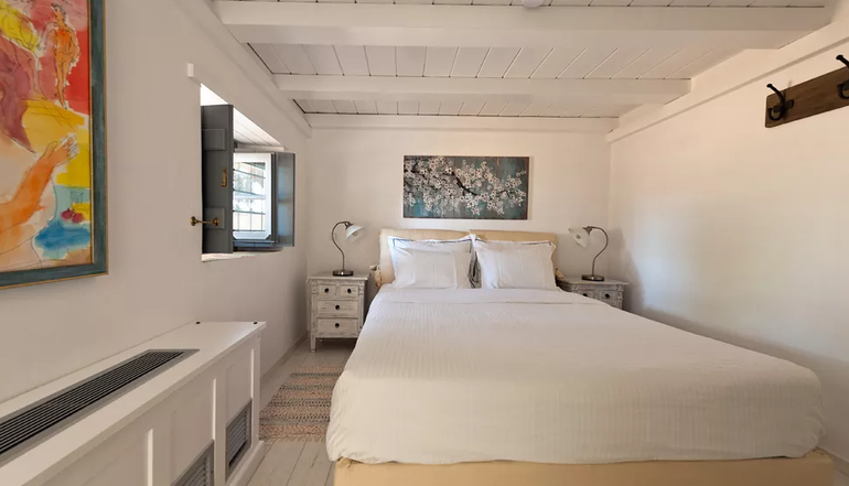 4* Bellevalia