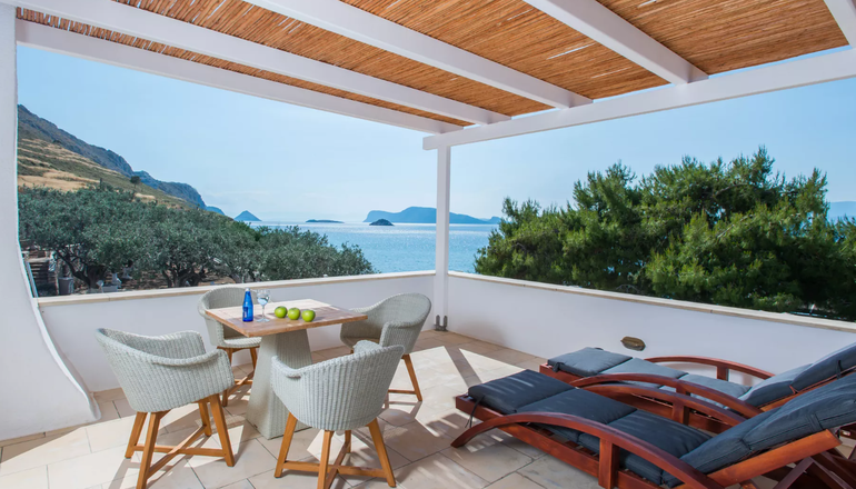 4* Bellevalia